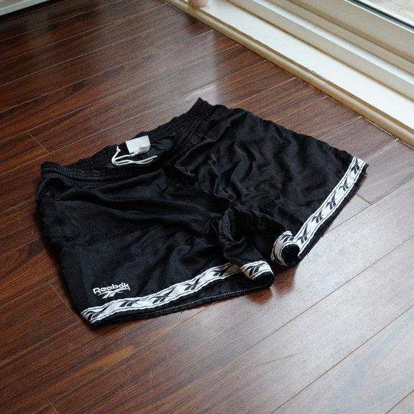 Vintage early 90’ Reebok Wind Shorts Medium USA - Picture 1 of 7